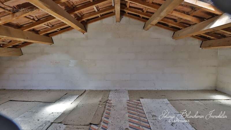 Maison à COLOMBIERS