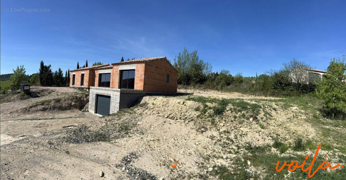 Maison à VILLEFLOURE