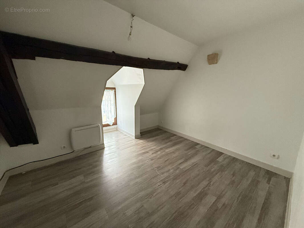 Appartement à SAINT-AMAND-MONTROND