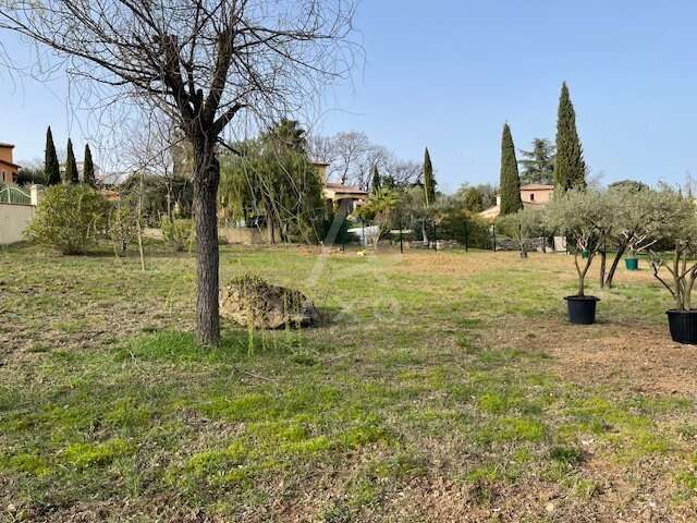 Terrain à CLERMONT-L'HERAULT