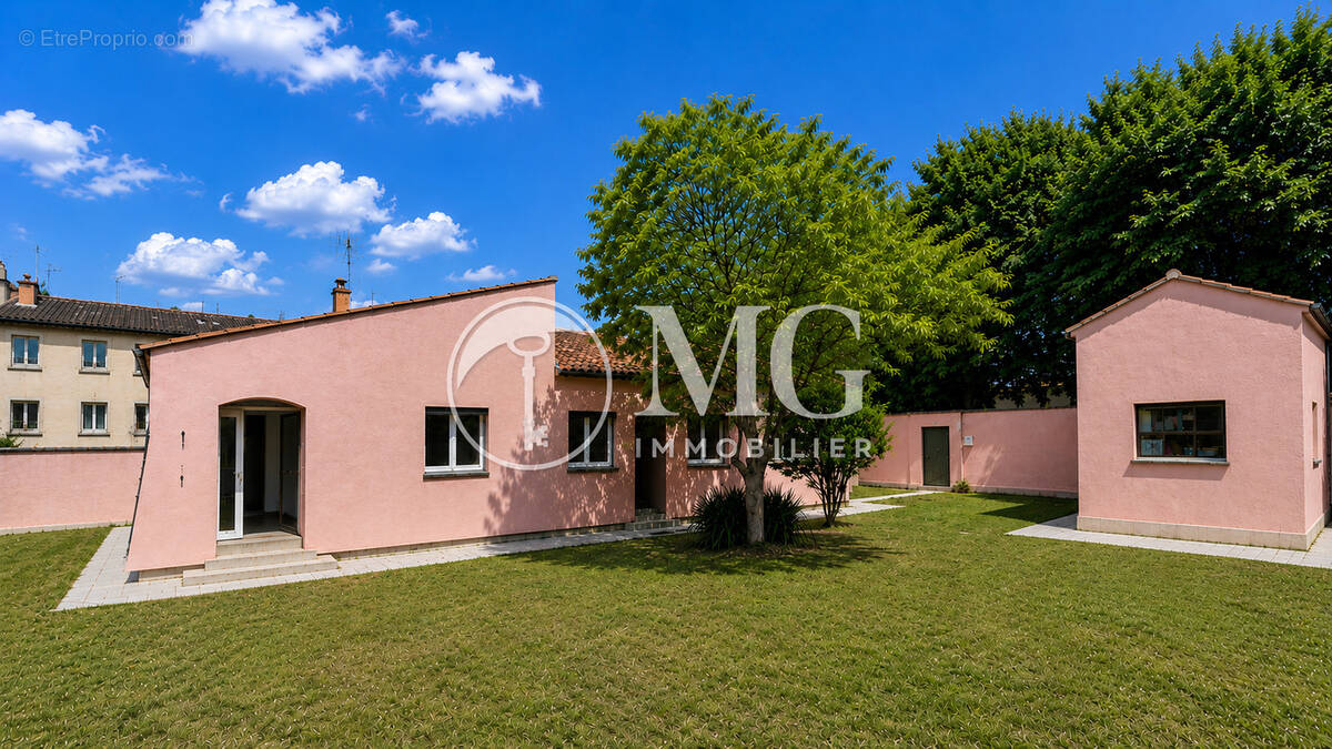 Maison à MALIJAI