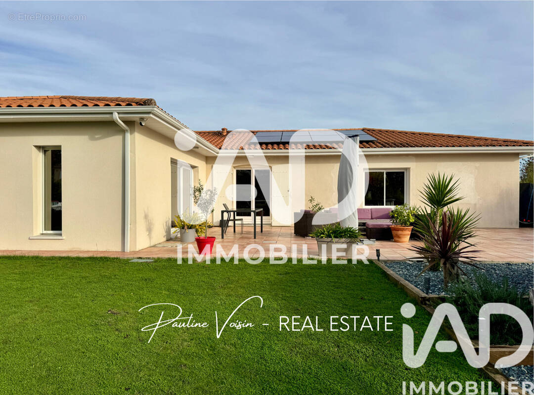 Photo 1 - Maison à LE TAILLAN-MEDOC