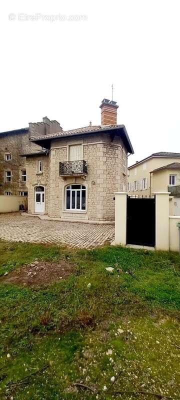 Maison à SAINT-DIDIER-SUR-CHALARONNE