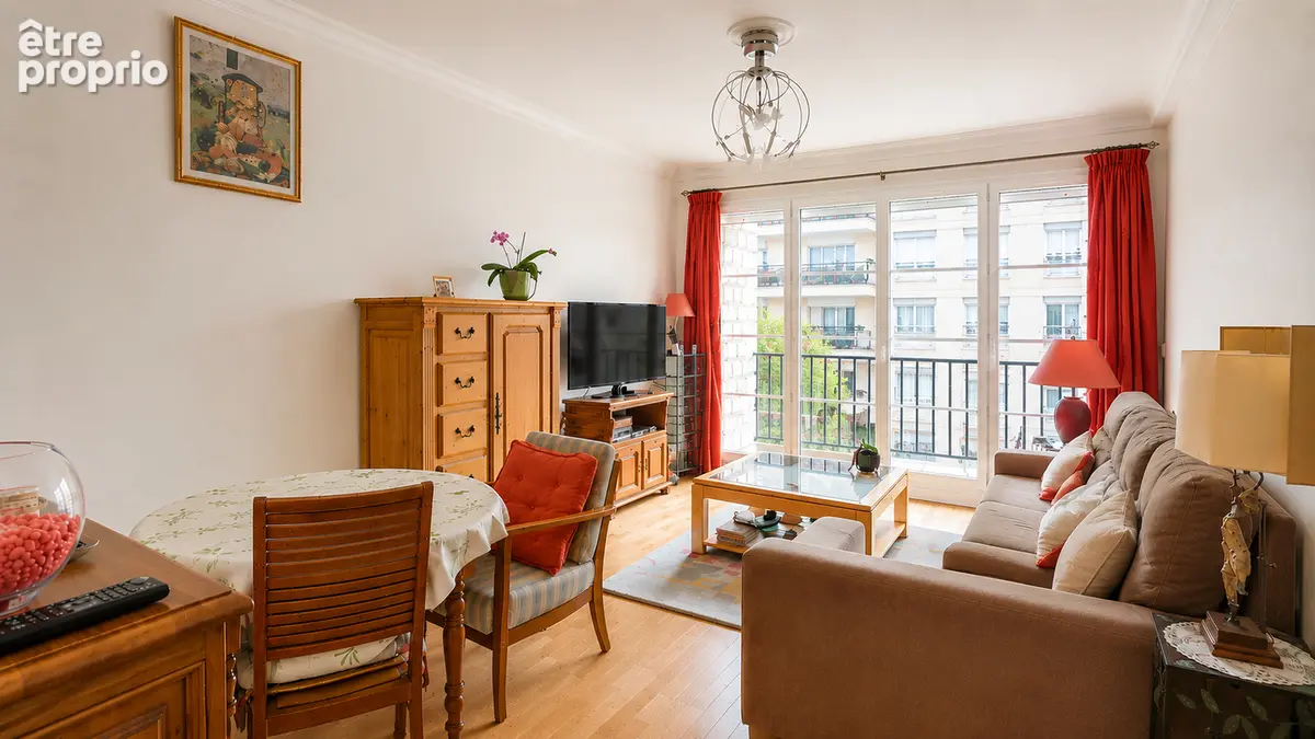 Appartement à COURBEVOIE