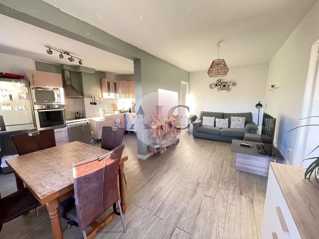 Appartement à CALLIAN