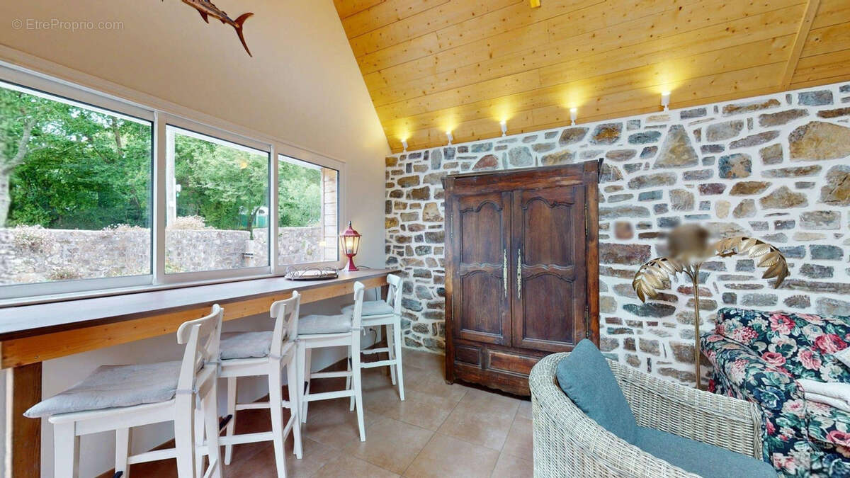Ensemble immobilier d'exception   2 gîtes avec excellente rentabilité et une magnifique longère en pierre   Pr - photo 35