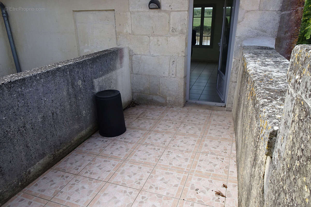 Appartement à TONNAY-CHARENTE