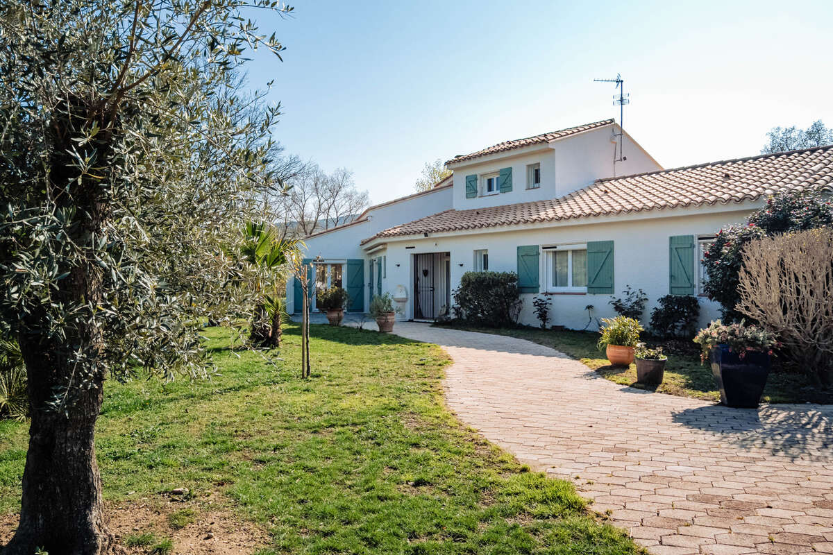 Maison à MONTESQUIEU-DES-ALBERES