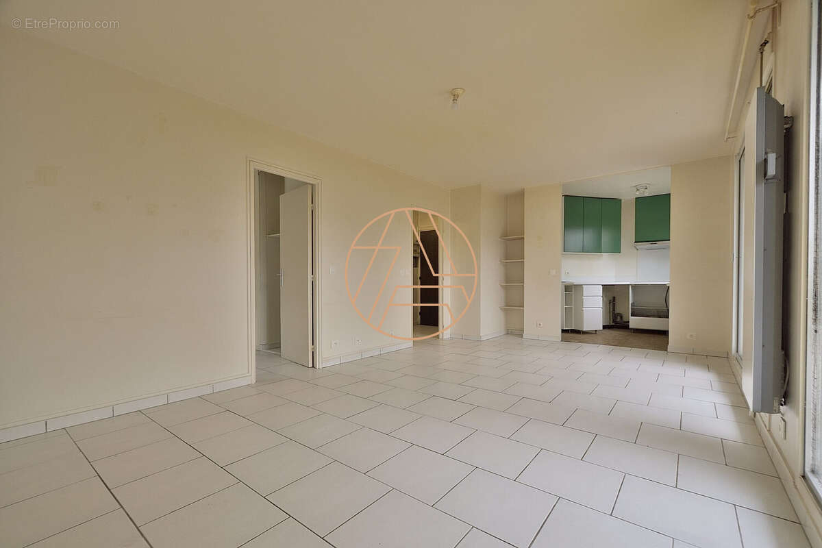 Appartement à SAINT-MAUR-DES-FOSSES