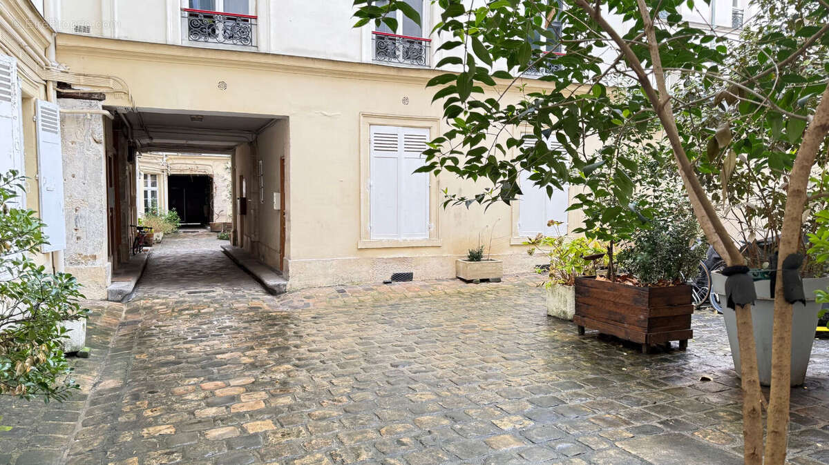Appartement à PARIS-12E