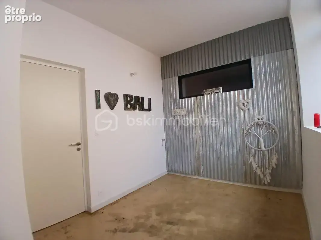 Magnifique LOFT T4 de 173m² avec terrasse et sous sol 200m² ! - photo 6