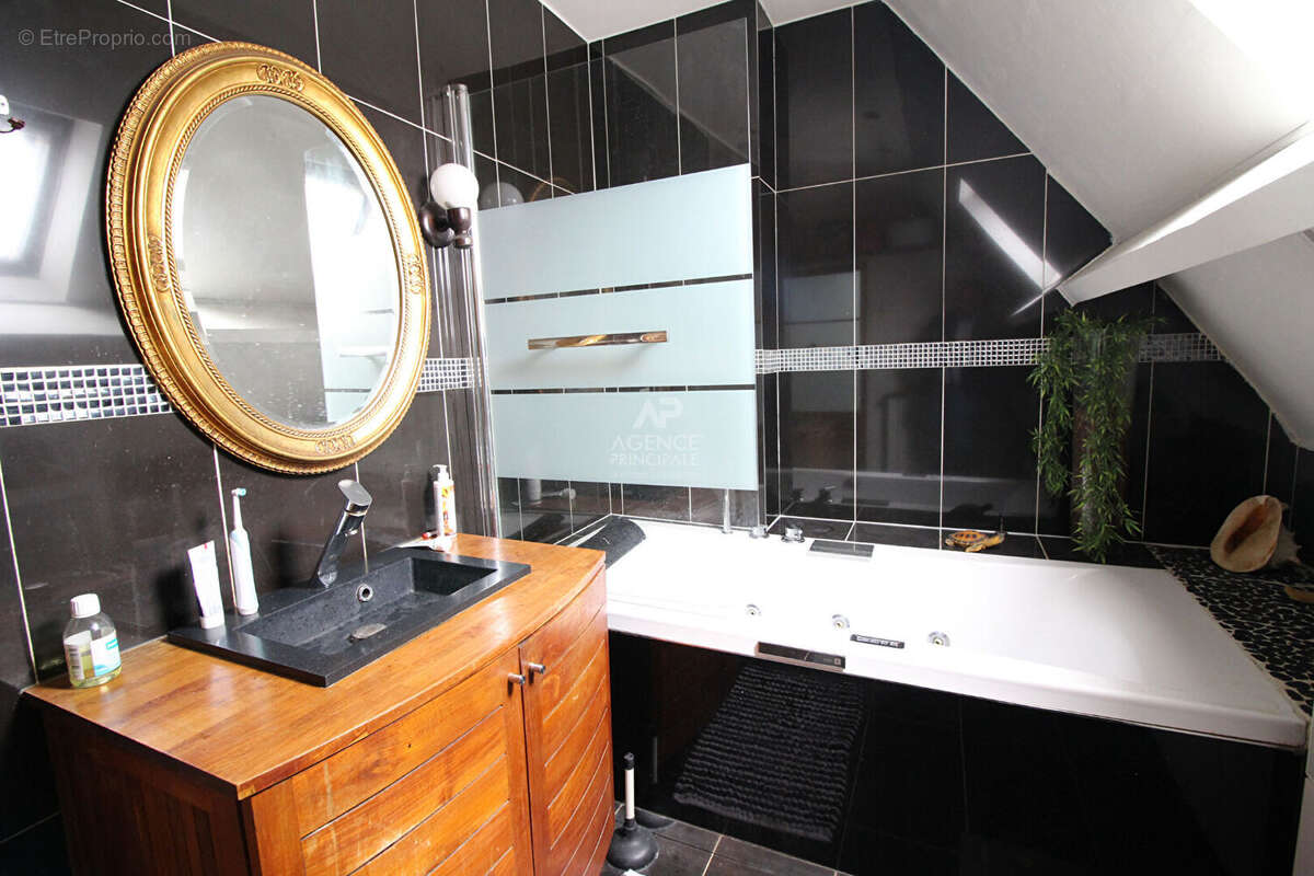 Maison à LE PLESSIS-BOUCHARD