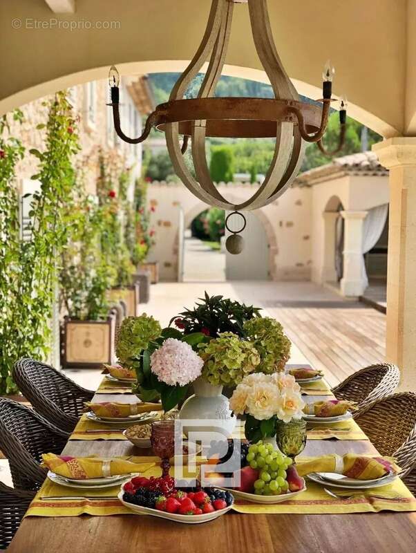 Maison à MOUANS-SARTOUX