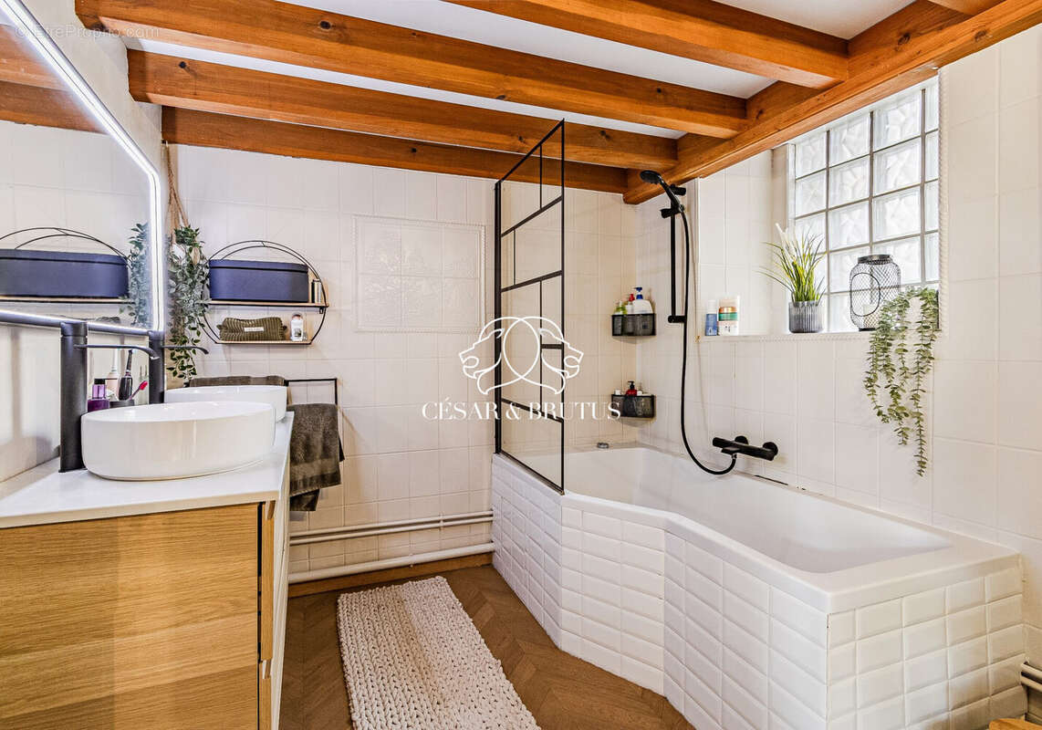 Appartement à CALUIRE-ET-CUIRE