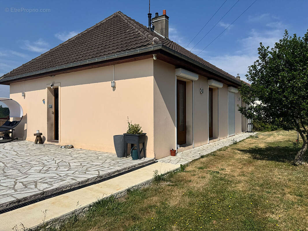 Maison Aube 4 pièce(s) 120 m2 - photo 2