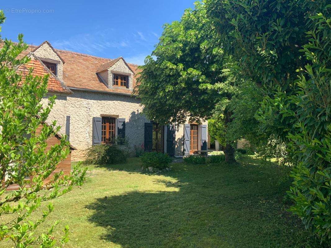 Maison à SALINS