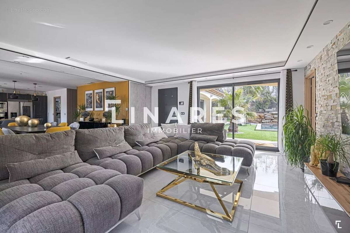 Maison à PLAN-D'AUPS-SAINTE-BAUME