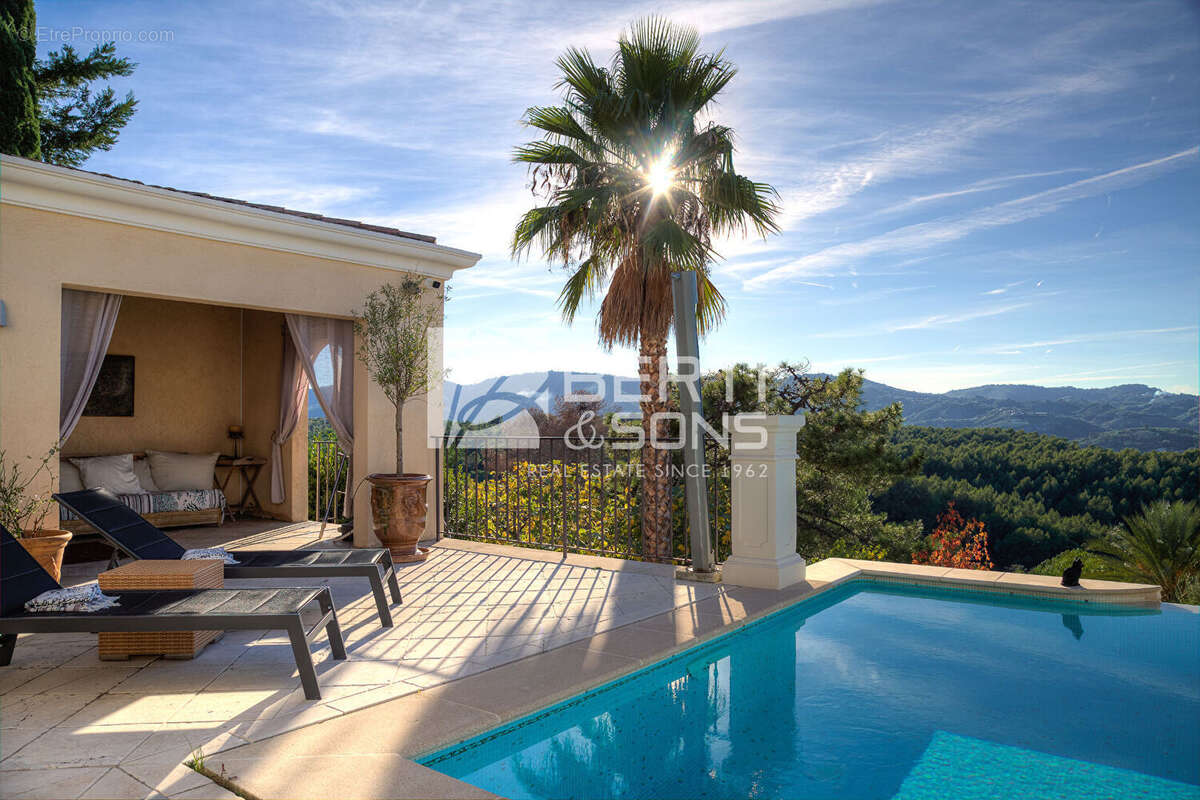 Maison à MOUANS-SARTOUX