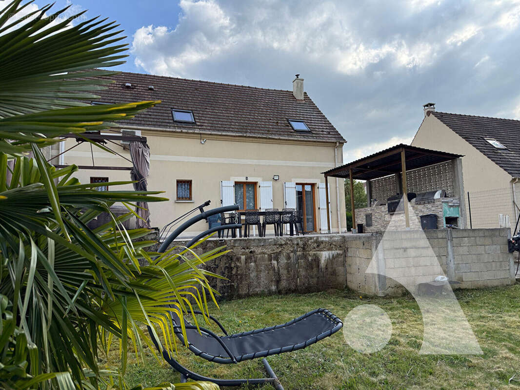 Maison à VILLERS-COTTERETS