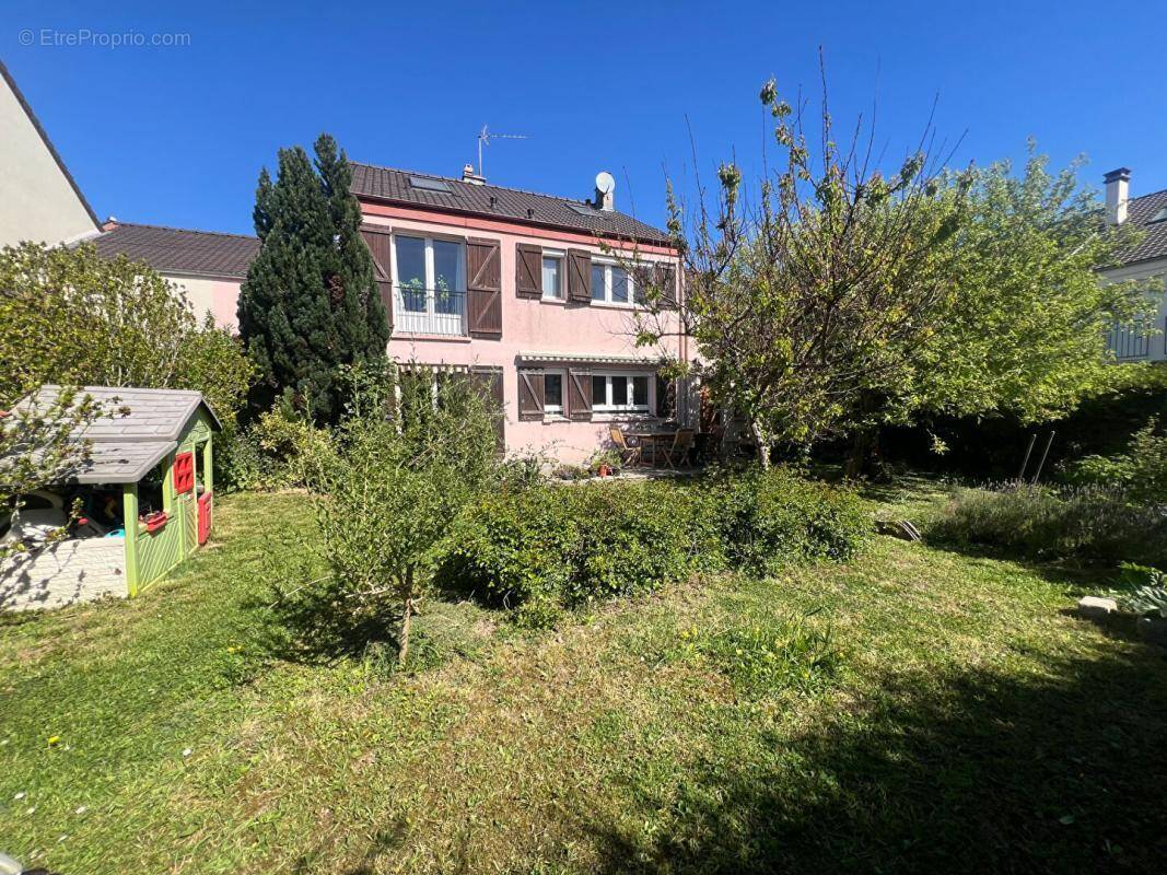 Maison à VILLEPREUX