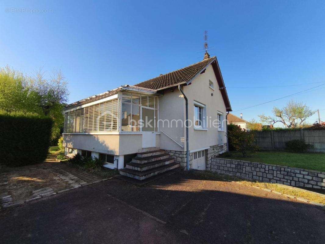 Maison à CHALETTE-SUR-LOING