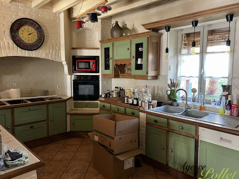 Maison à IVOY-LE-PRE