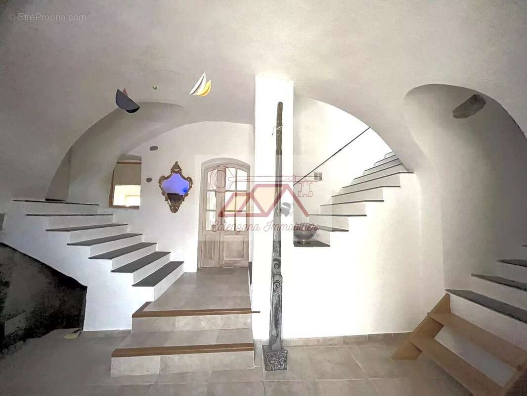 Maison à MONTEGROSSO