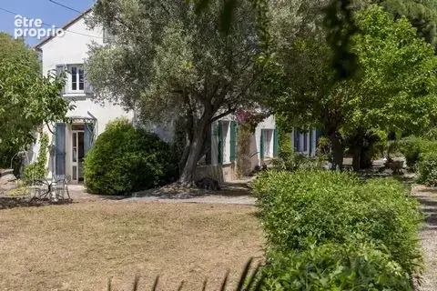 Maison 300 m² à Le Val  - photo 3