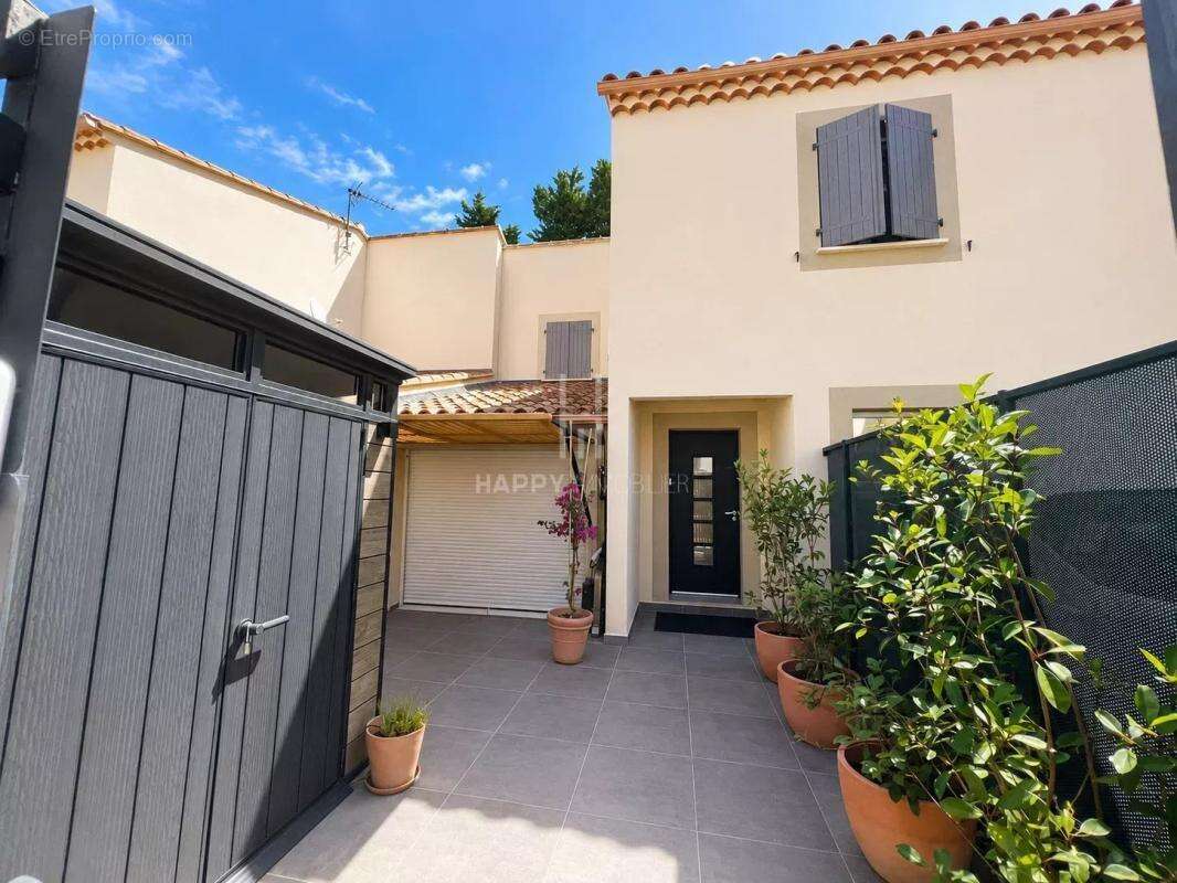 Maison à MAUSSANE-LES-ALPILLES