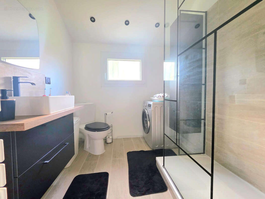 Maison à HAUTEFEUILLE