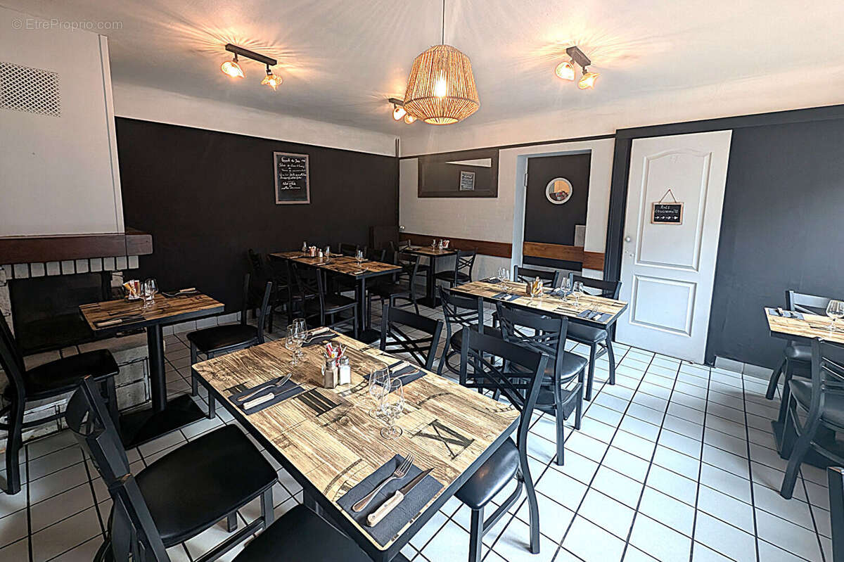 Commerce à CHAUMONT-SUR-LOIRE