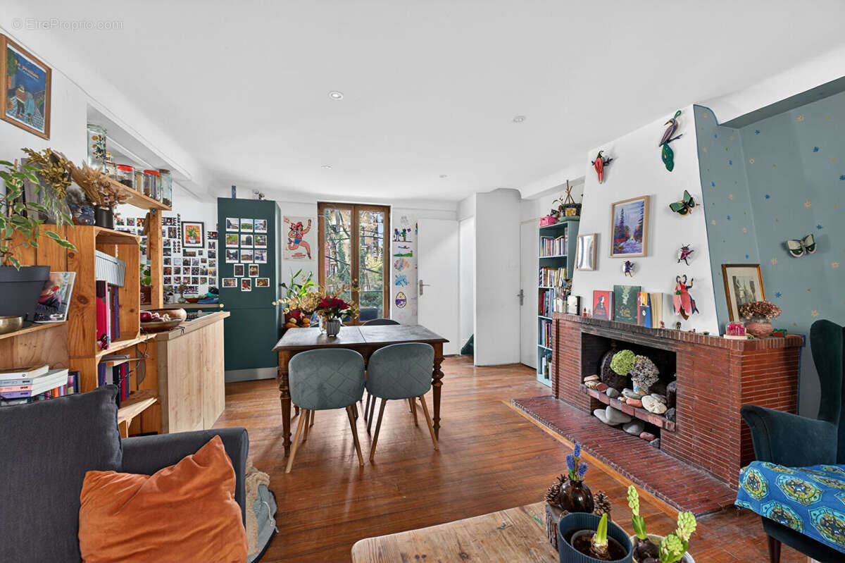 Appartement à PARIS-19E