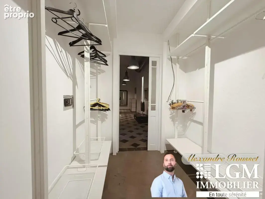  Appartement de caractère de 115 m² avec terrasse – Au cœur du centre historique de Nîmes - photo 6
