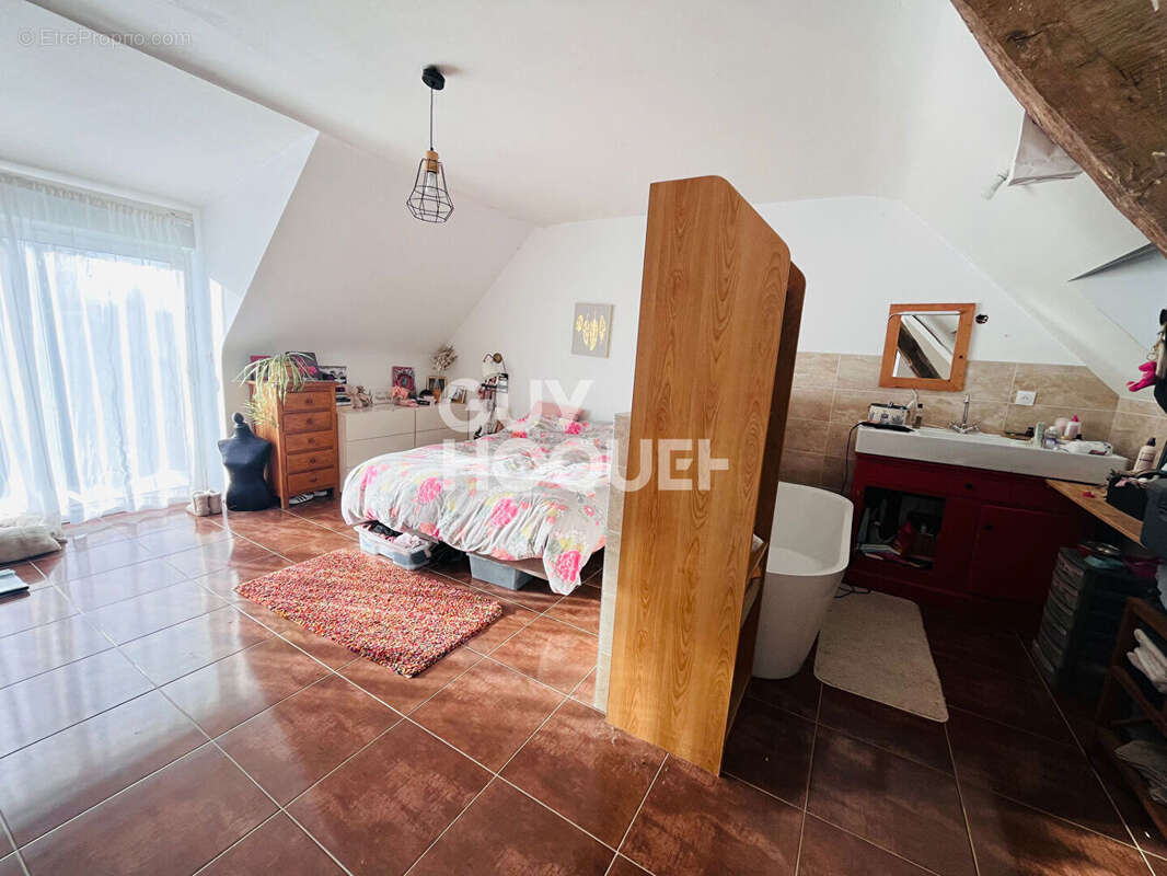 Maison à BAGUER-PICAN