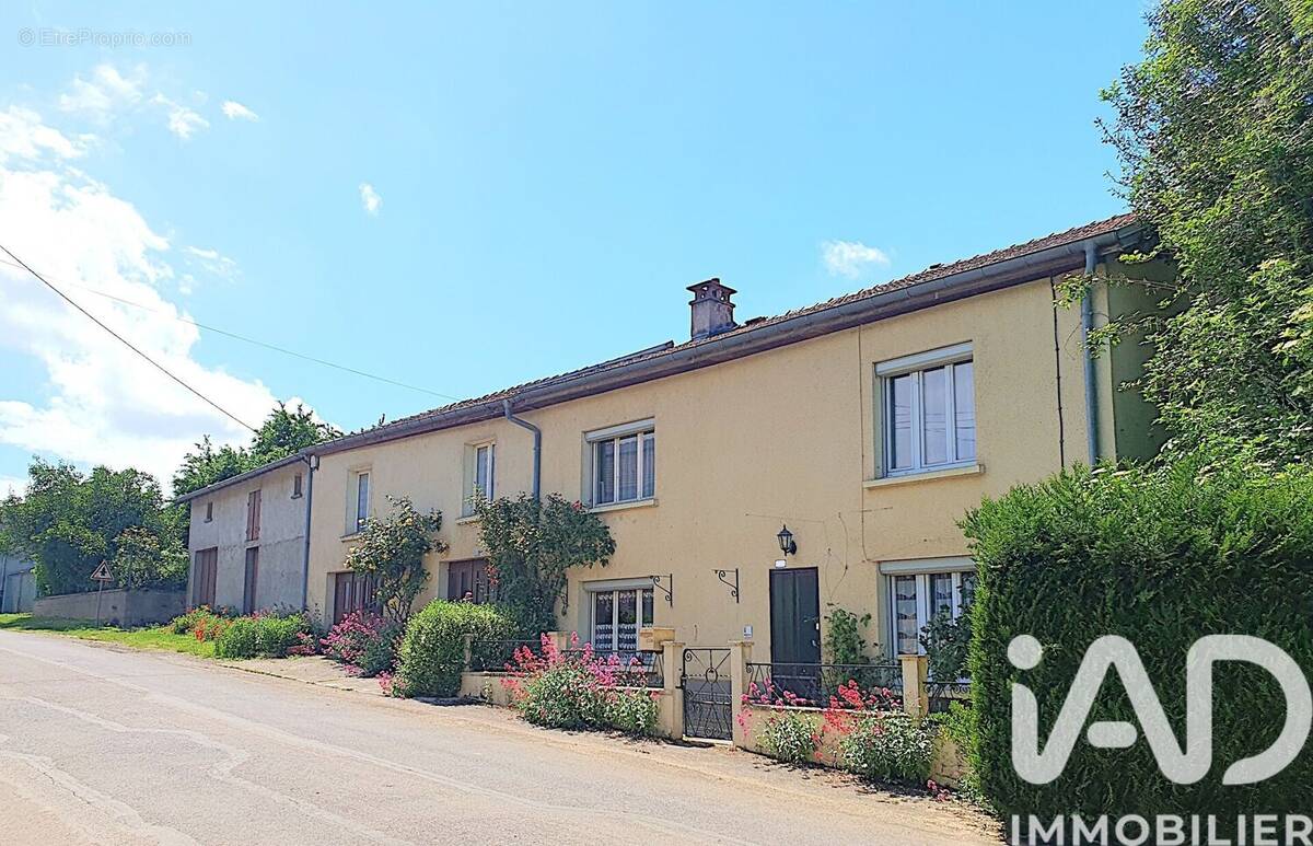 Photo 1 - Maison à JUSSEY
