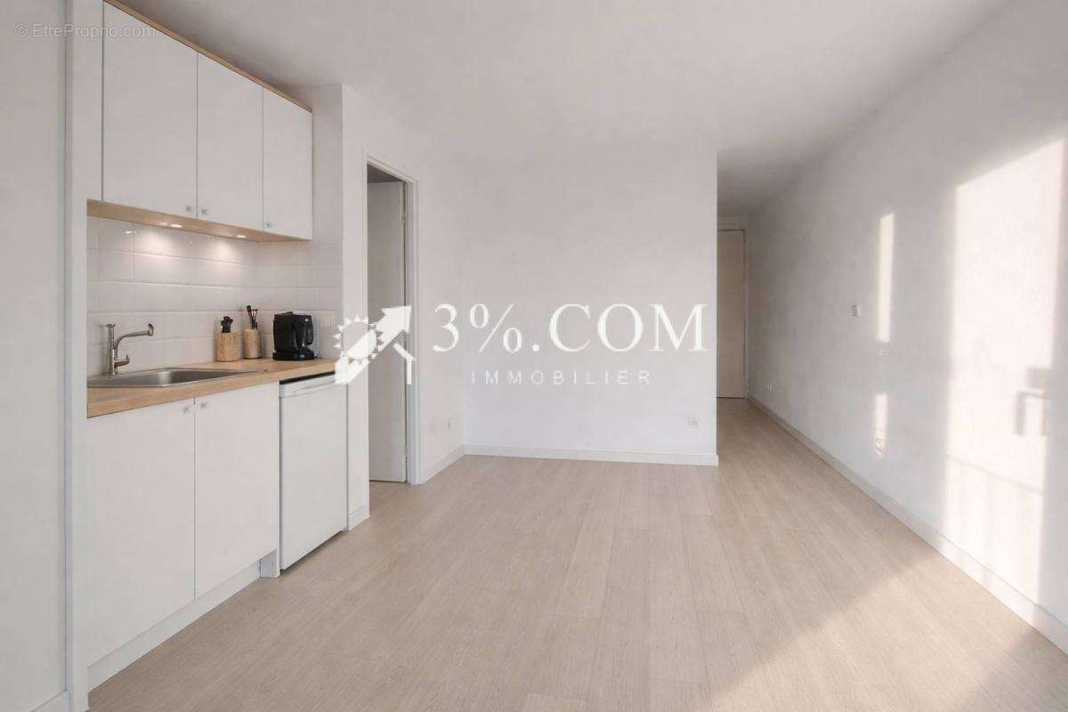 Appartement à COGOLIN