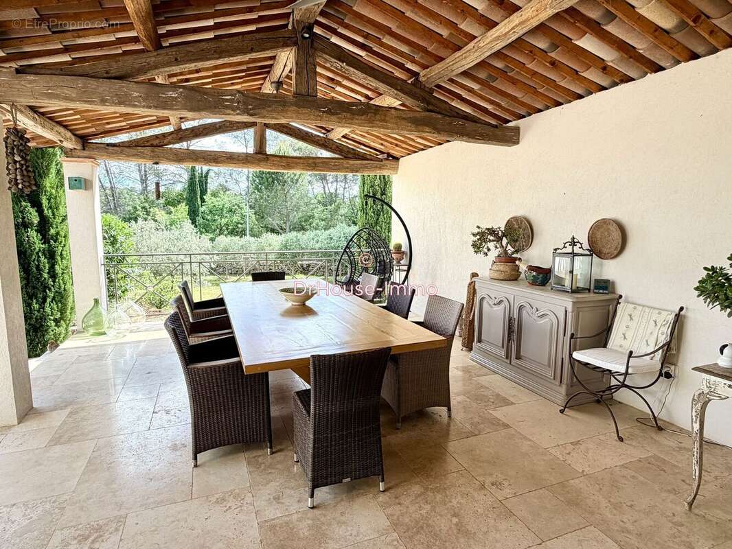 Maison à LORGUES