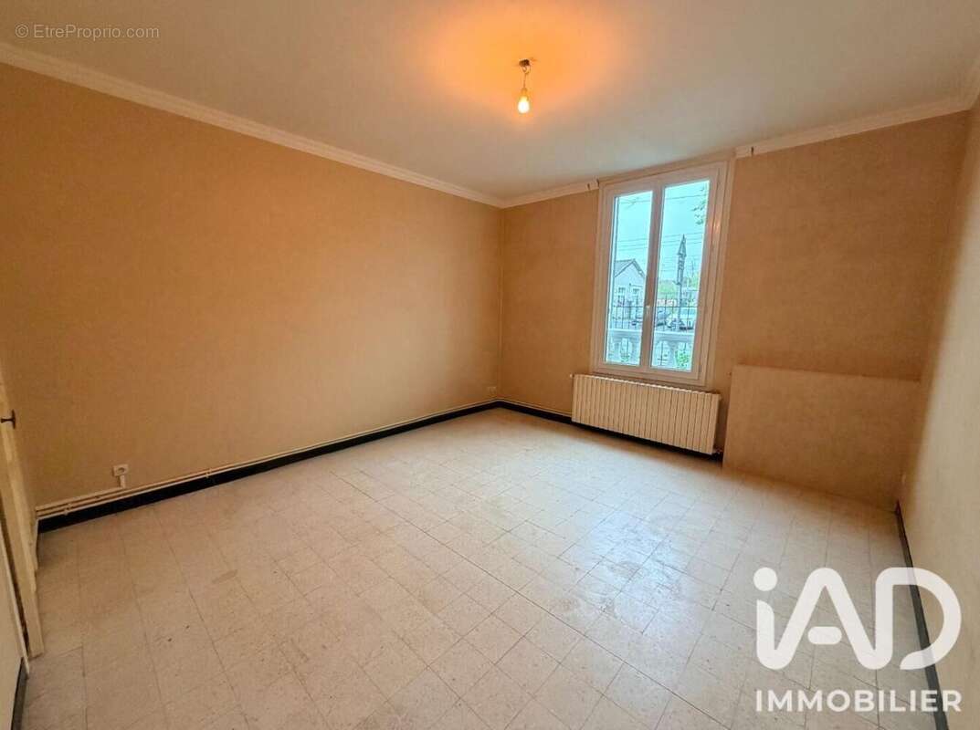 Appartement 97 m² à Nangis  - photo 8