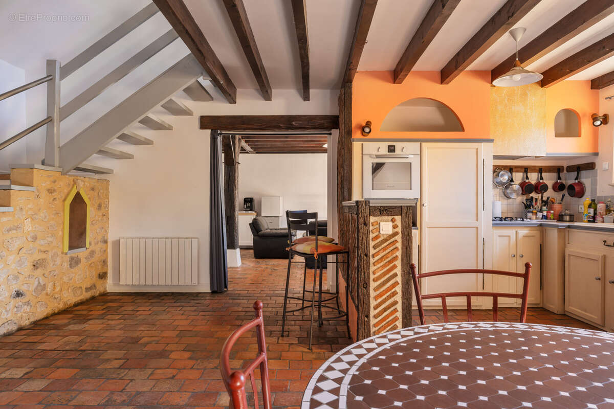 Maison à COSNE-COURS-SUR-LOIRE