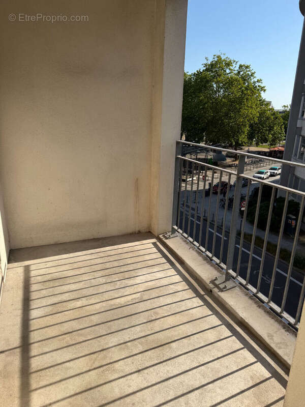 Appartement 4 pièce(s) 91.34 m2 QUARTIER CENTRE VILLE - photo 5