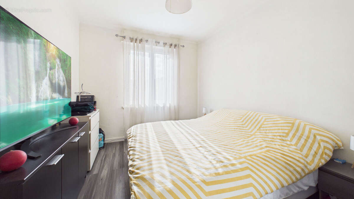 Appartement à ARS-SUR-MOSELLE