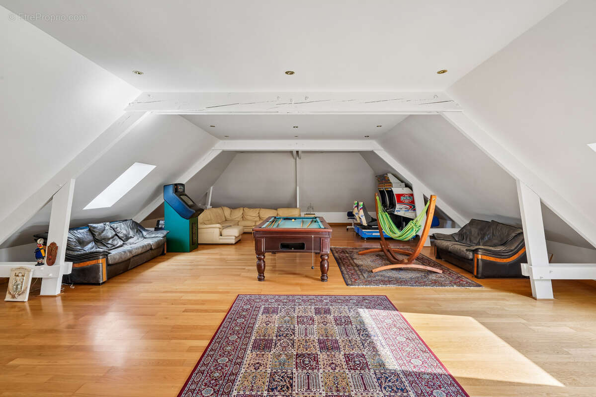 Maison à LOUVECIENNES