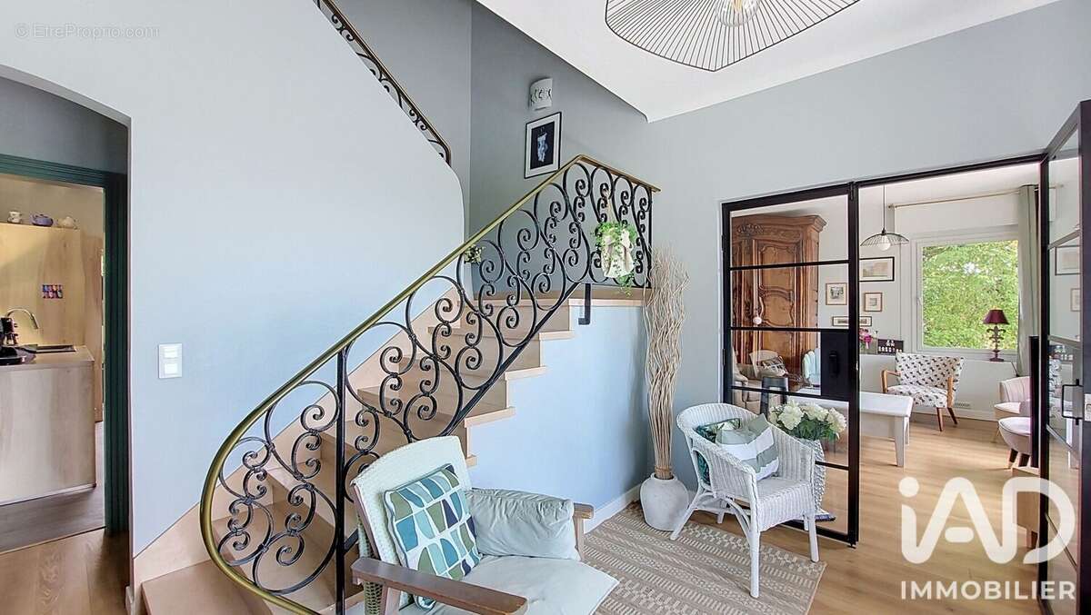 Maison 205 m² à Orsinval  - photo 9