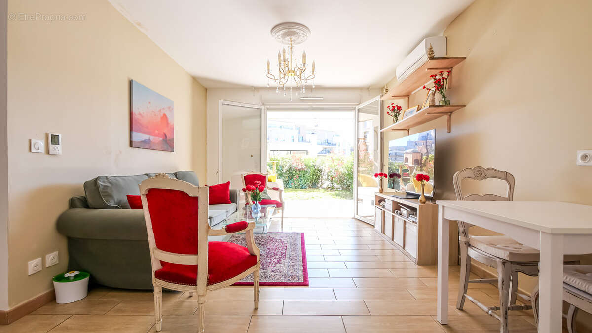 Appartement à HYERES