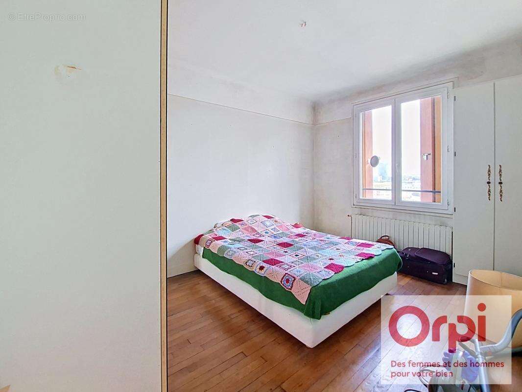 Appartement à ISSY-LES-MOULINEAUX