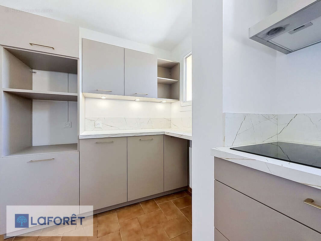Appartement à SIX-FOURS-LES-PLAGES