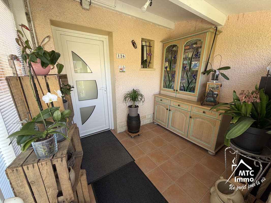 Maison à MEYZIEU