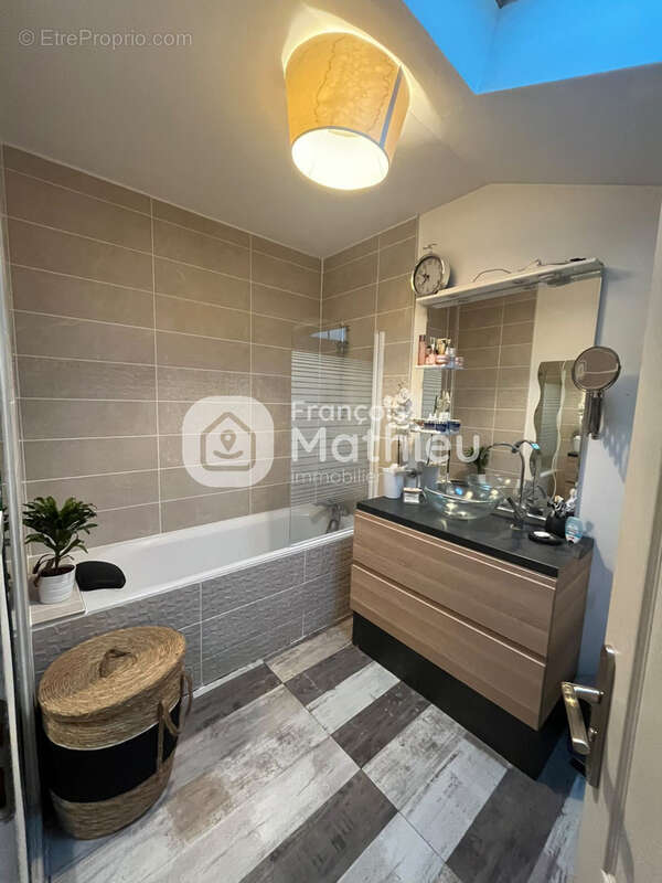 Appartement à VILLARS-LES-DOMBES