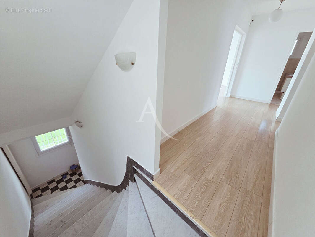 Maison à TREMBLAY-EN-FRANCE