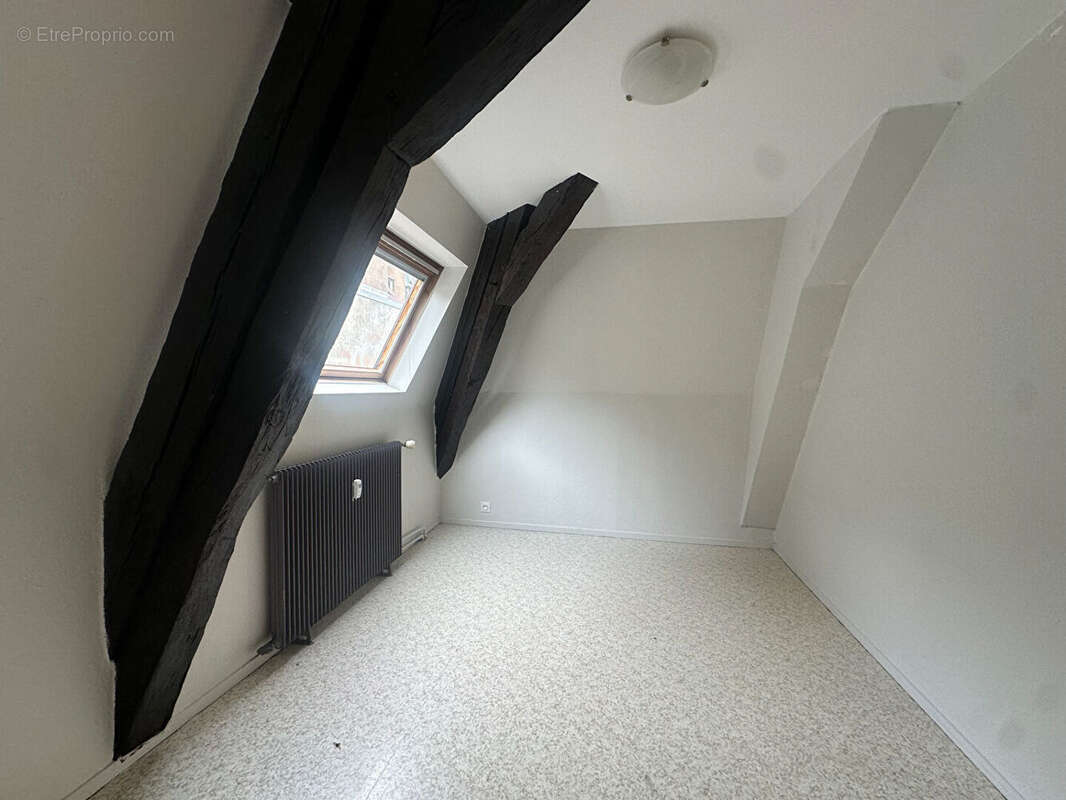 Appartement poétique à vendre au dernier étage à Besançon - photo 5